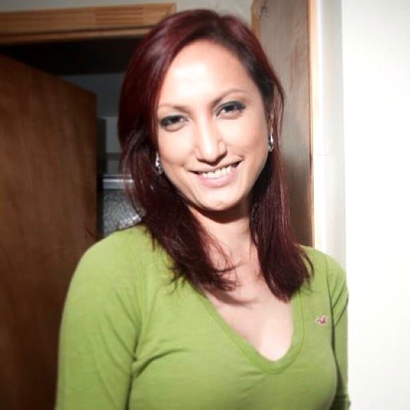 Meet your Posher, Joyce - Picture 1 of 1